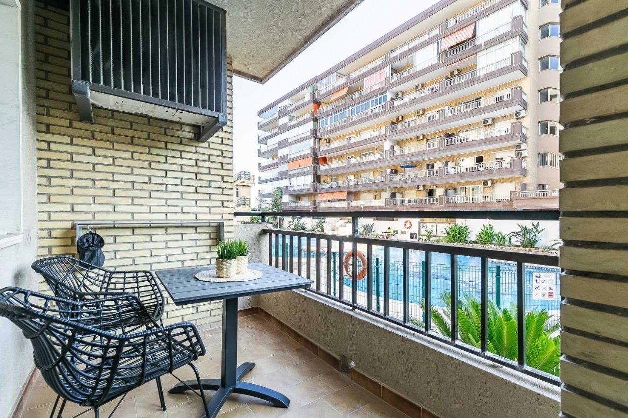 76-Lovely Beach Front Apartment In Фуeнхирола Екстериор снимка