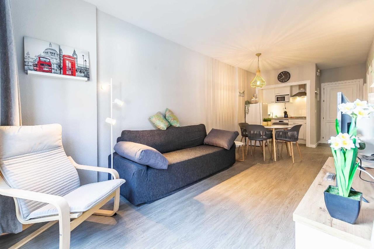 76-Lovely Beach Front Apartment In Фуeнхирола Екстериор снимка