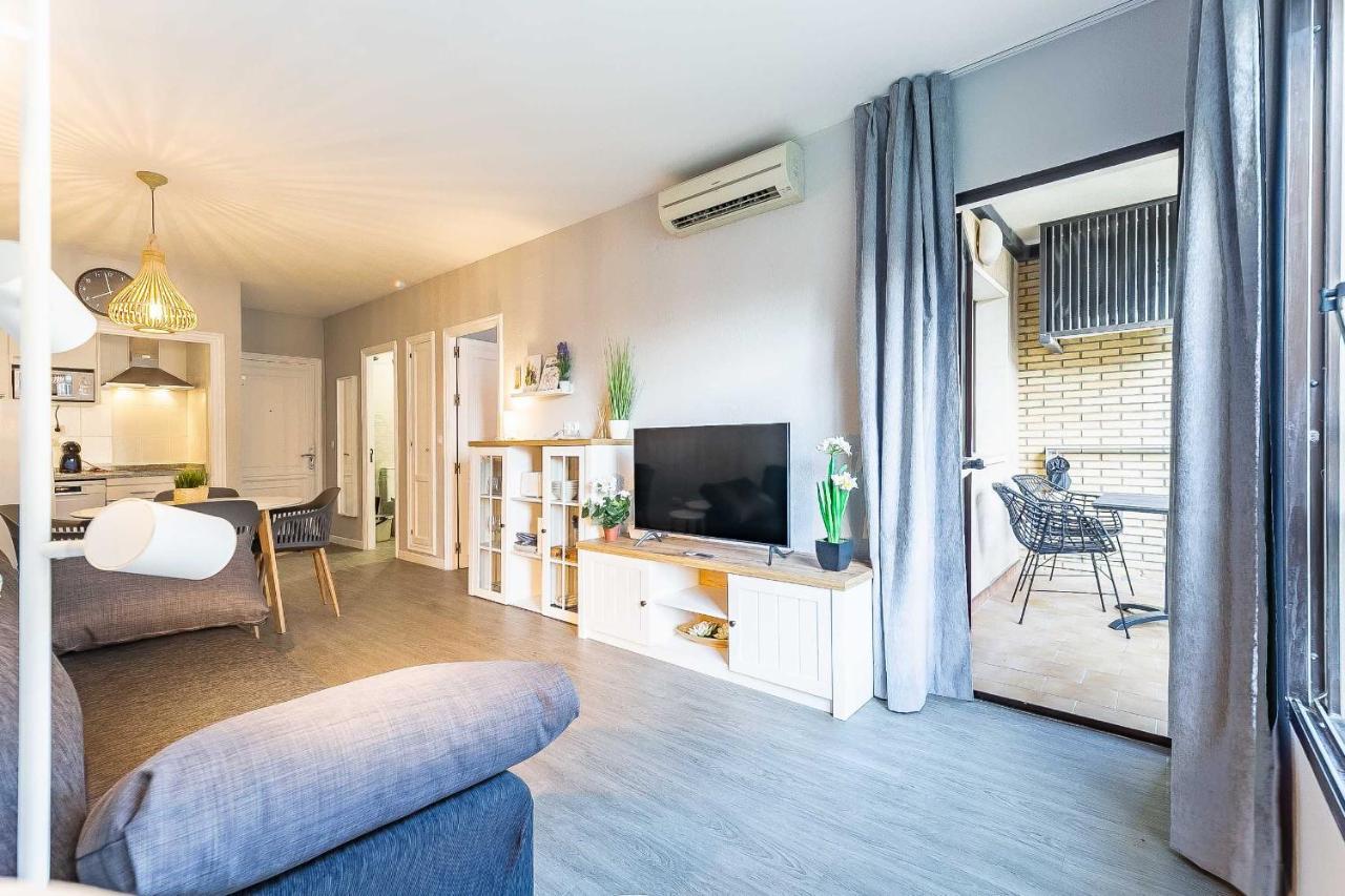 76-Lovely Beach Front Apartment In Фуeнхирола Екстериор снимка