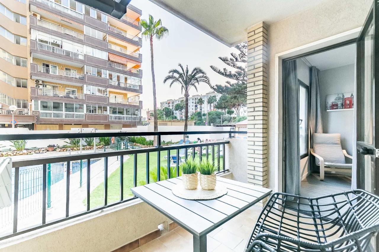 76-Lovely Beach Front Apartment In Фуeнхирола Екстериор снимка
