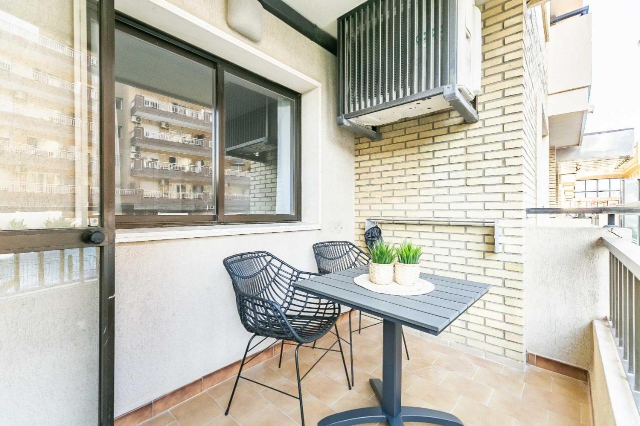 76-Lovely Beach Front Apartment In Фуeнхирола Екстериор снимка